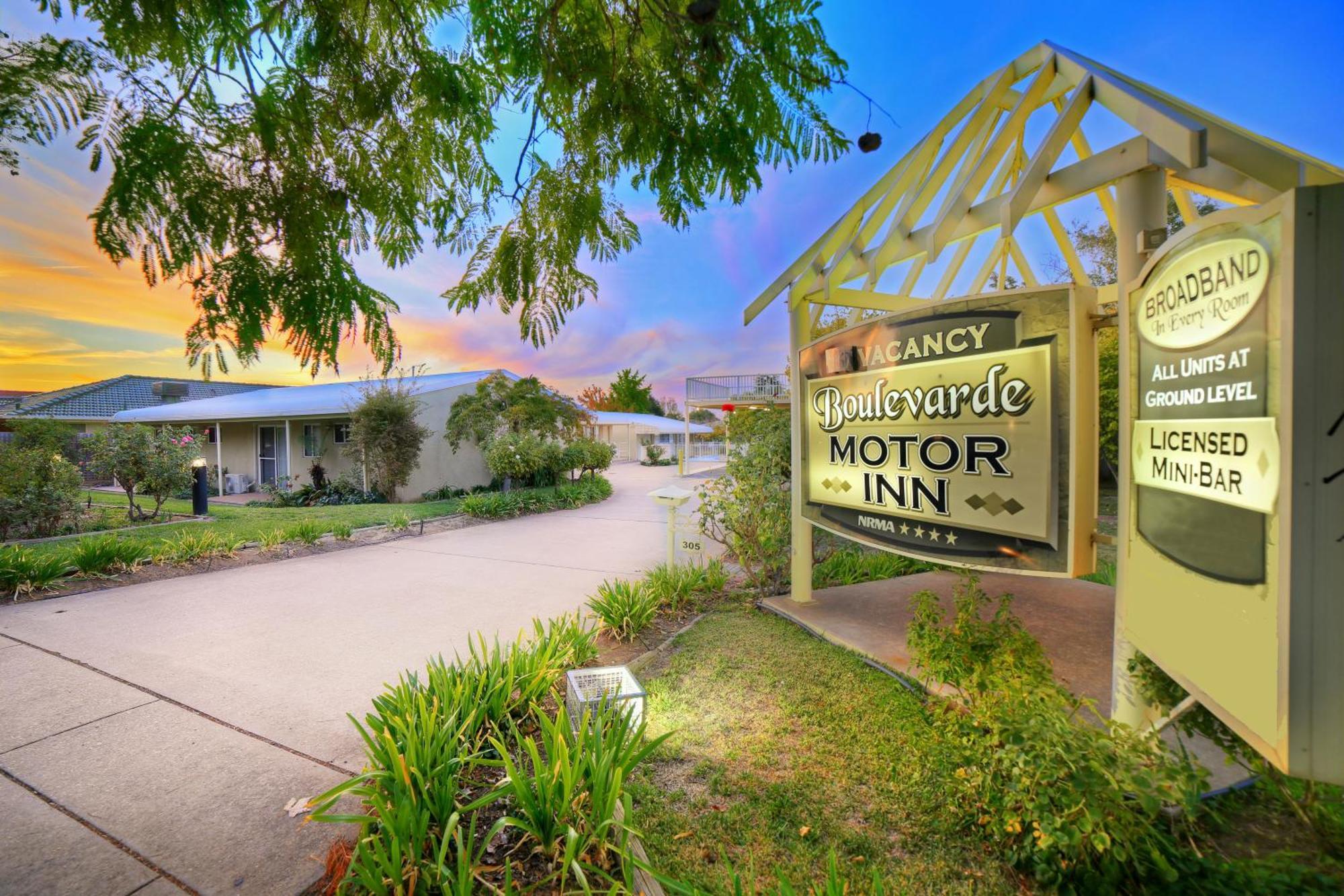 Boulevarde Motor Inn ウォガウォガ エクステリア 写真